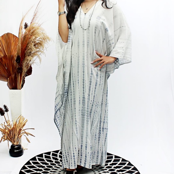 0129 / White purple Shibori Tie Dye Long Kaftan - Picture 4 of 12